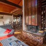 Verseau Avec Piscine Interieure Chalet Arveyes