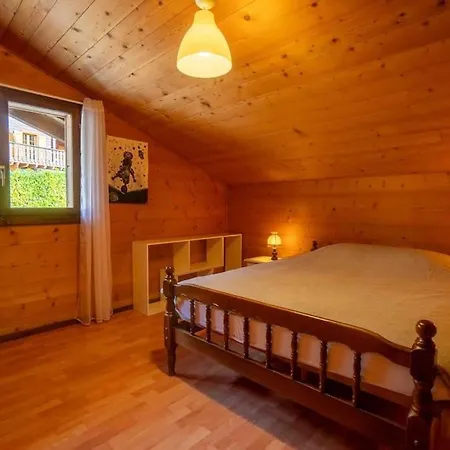 Verseau Avec Piscine Interieure Arveyes