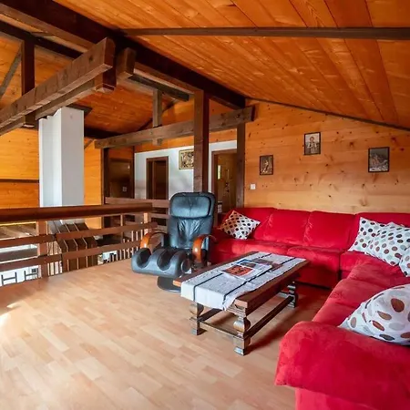 Verseau Avec Piscine Interieure Шале *