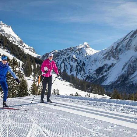 Verseau Avec Piscine Interieure Alpstuga