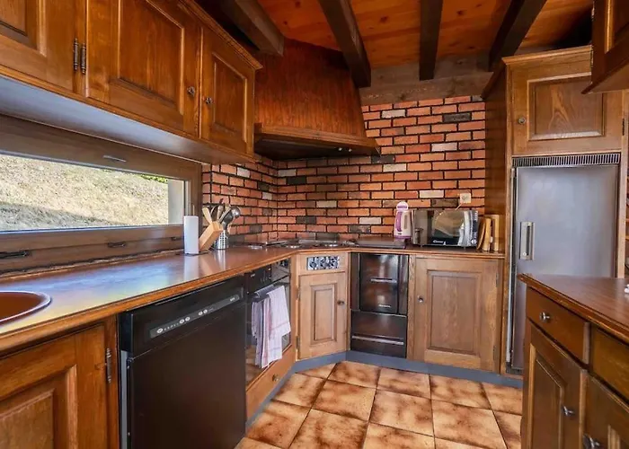 Chalet Verseau Avec Piscine Interieure Arveyes