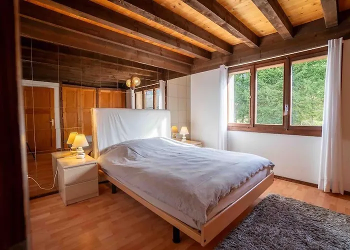 Verseau Avec Piscine Interieure Chalet *