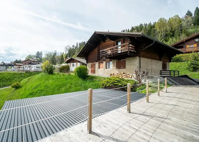 Alpstuga Verseau Avec Piscine Interieure *