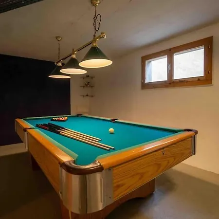 Chalet Verseau Avec Piscine Interieure *