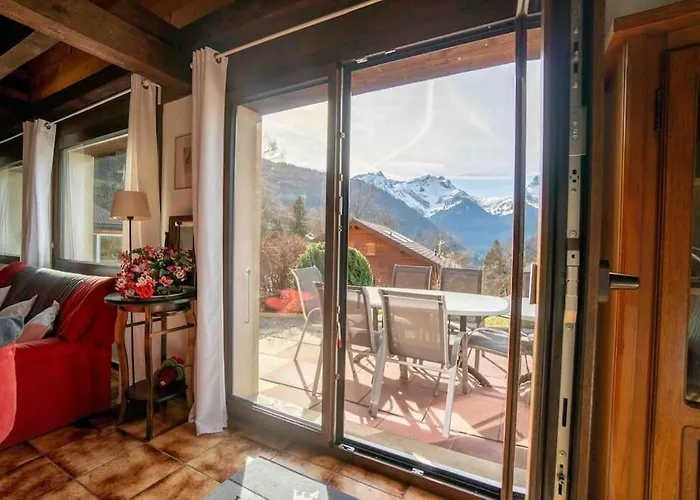 Verseau Avec Piscine Intérieure *